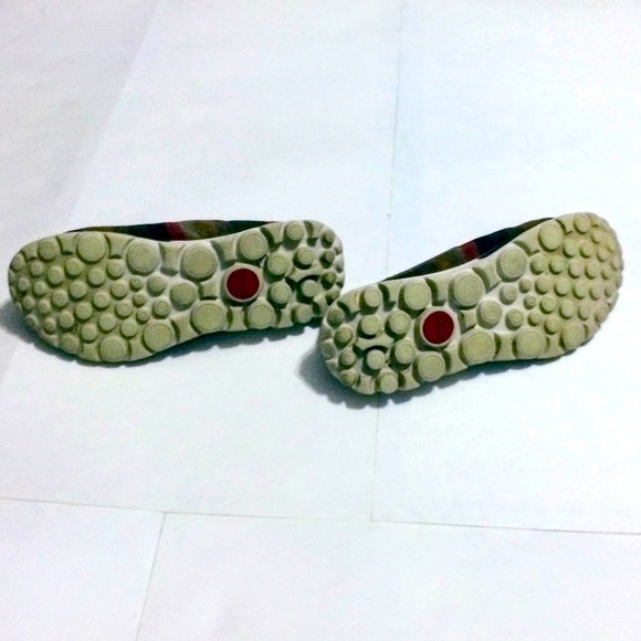 Sketchers GoWalk Shoes - Picture 4 of 6